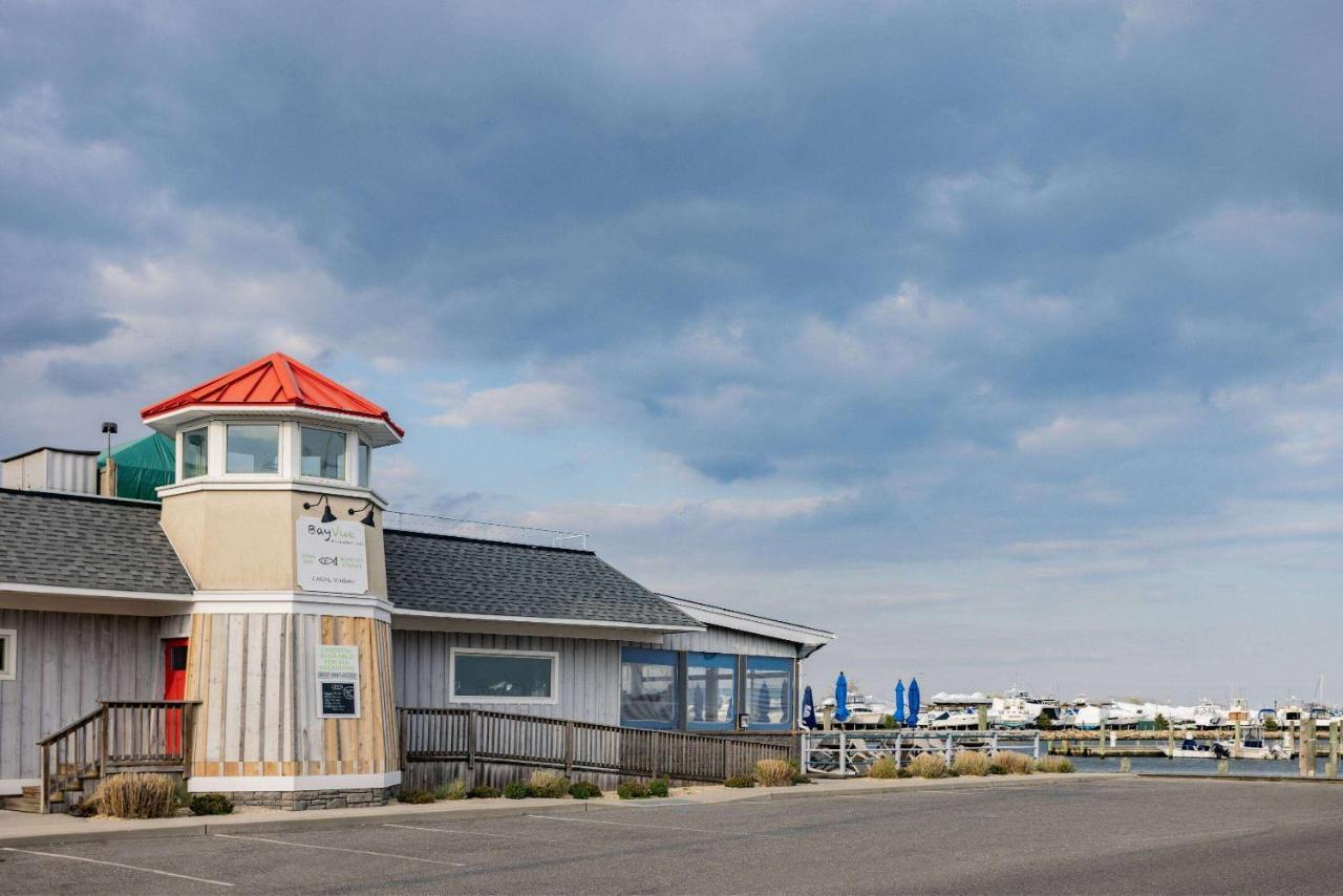 Super 8 By Wyndham Lindenhurst Luaran gambar