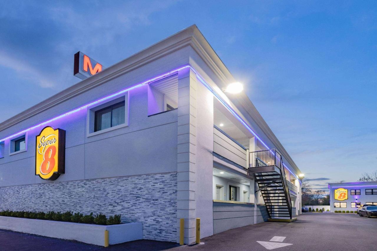 Super 8 By Wyndham Lindenhurst Luaran gambar